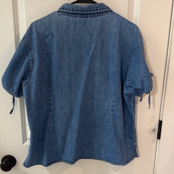 Carolina Blues 100% cotton button up blouse - Picture 3 of 5